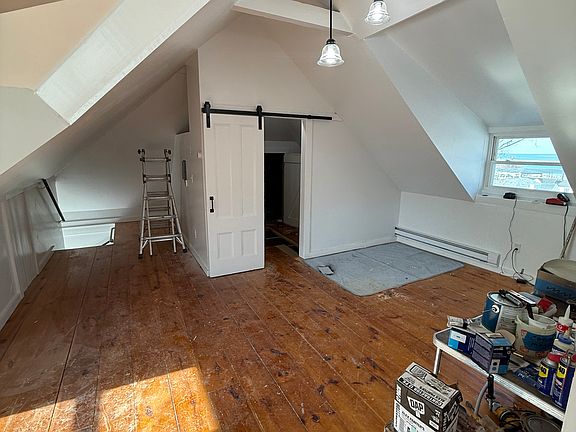 3rd image of 7 N Green St Floor 2