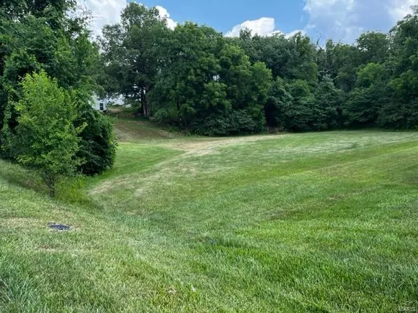 703 Incline Vlg, Foristell, MO 63348