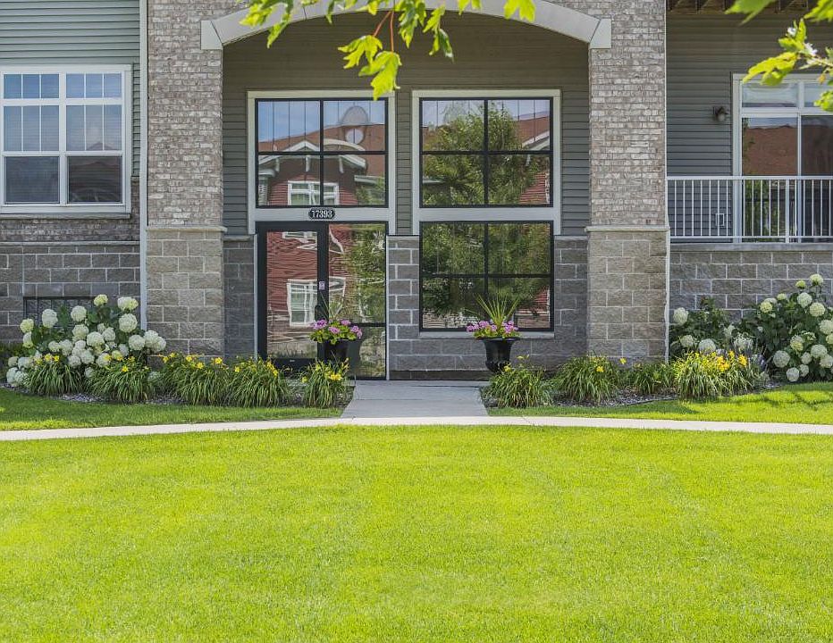 1st image of 17393 72nd Ave N #3502