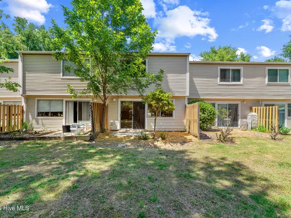 220 Elizabeth Street #C10, Chapel Hill, NC 27514