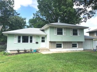 1606 NE Northaven Dr, Kansas City, MO 64118