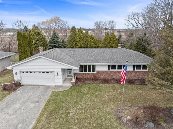 1006 Dooley ROAD, Plymouth, WI 53073