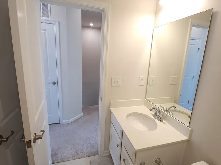 2 FULL BATHROOM