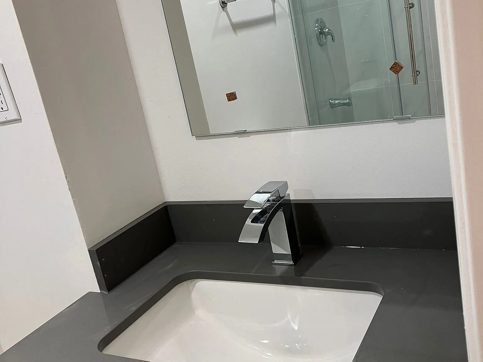 1 bed, $900 — Photo 4