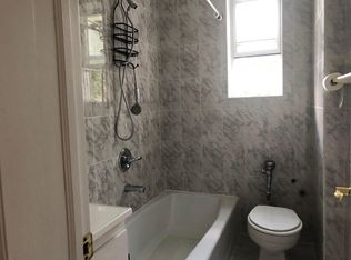 35-91 161st St #4E, Flushing, NY 11358