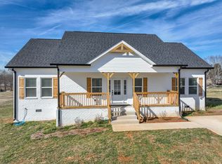 1665 New Deal Potts Rd, Portland, TN 37148