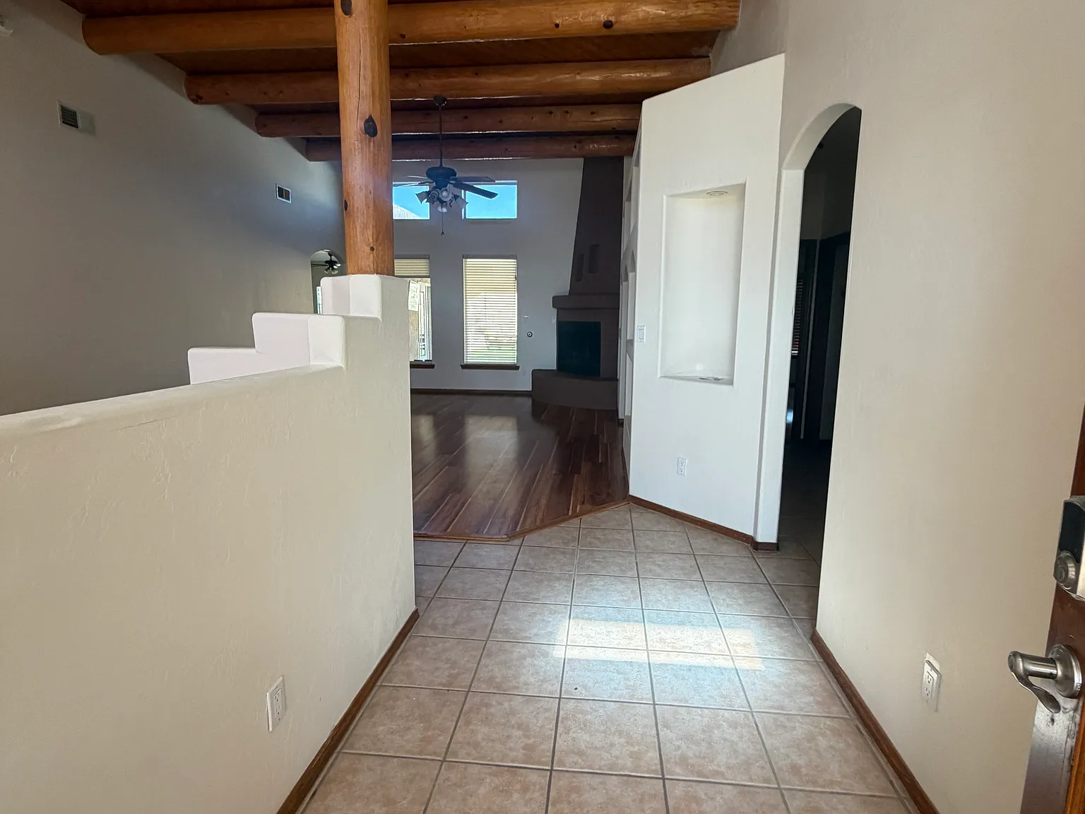 5 bed, 2825 sqft, $3,250 — Photo 2