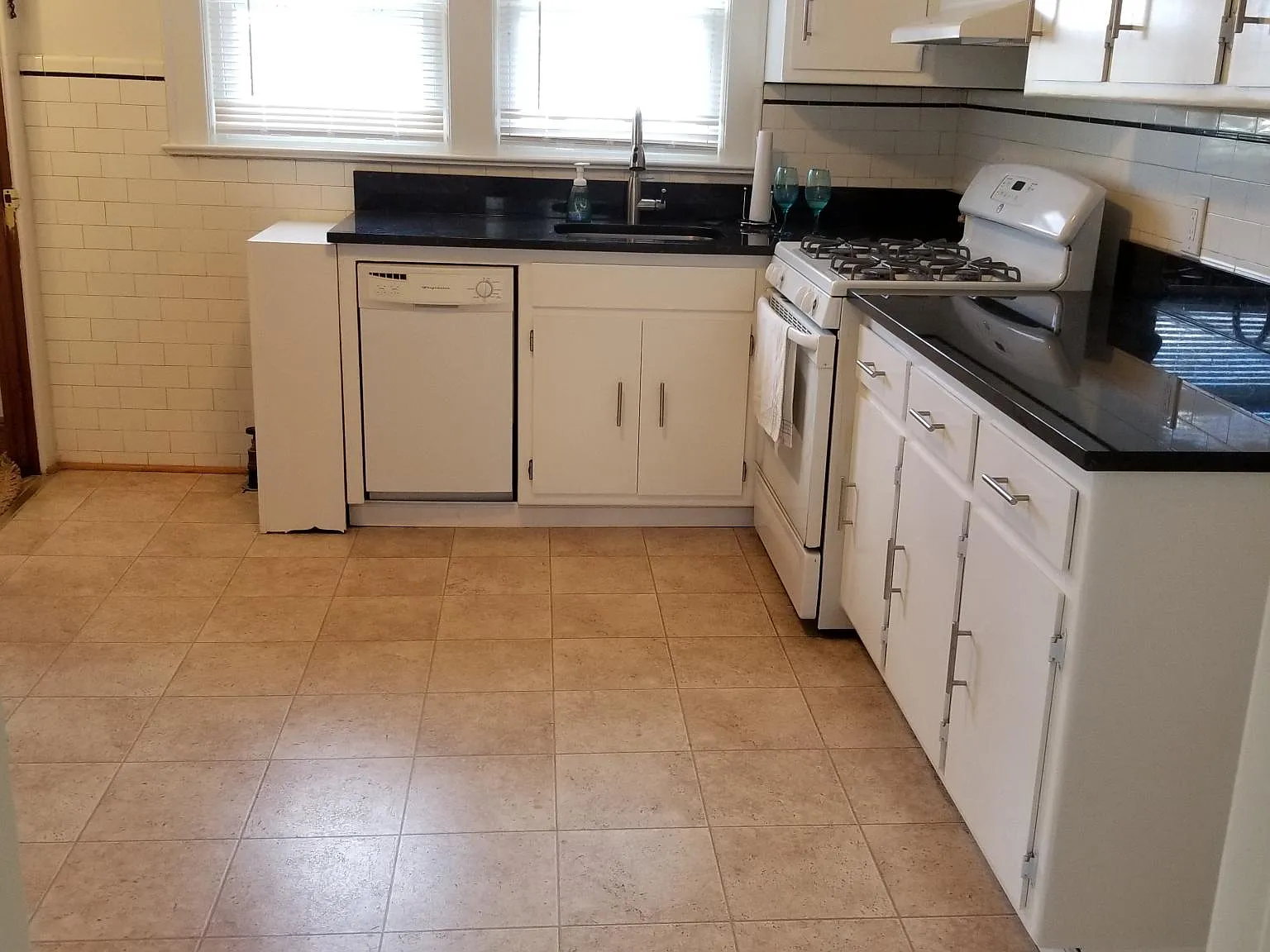 54 Newark Ave — Photo 2