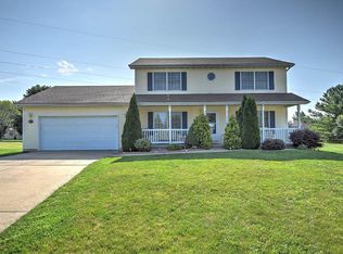 779 Schroll Ct, Forsyth, IL