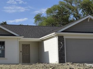 15384 Cypress Pointe Dr, Fort Wayne, IN 46818