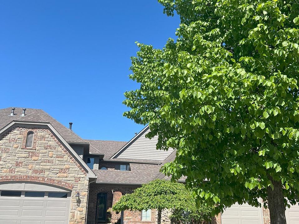 1st image of 10823 Sparkling Waters Ct