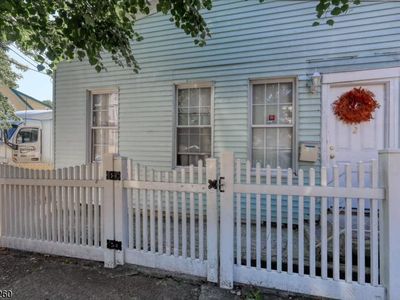 132 N 4th St, Paterson, NJ, 07522