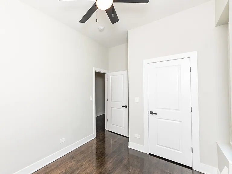 2658 W Cortez St #3 — Photo 8