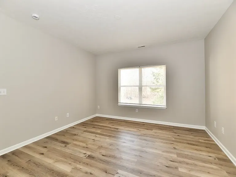 10454 Platinum Dr — Photo 28