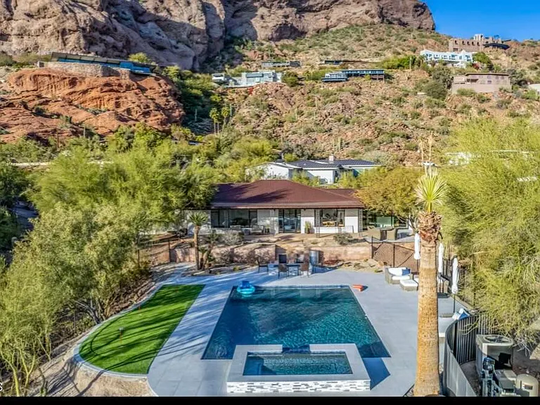 5222 N Saddle Rock Dr — Photo 2