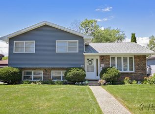 2402 Metropolitan Ave, Waukegan, IL