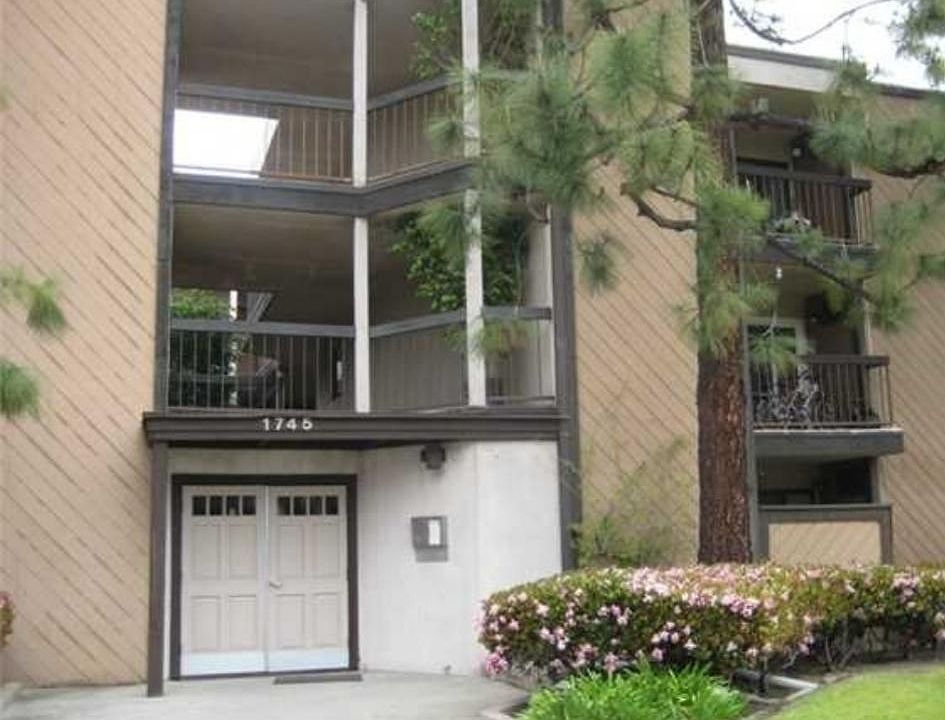 1st image of 1745 Holly Dr APT 204