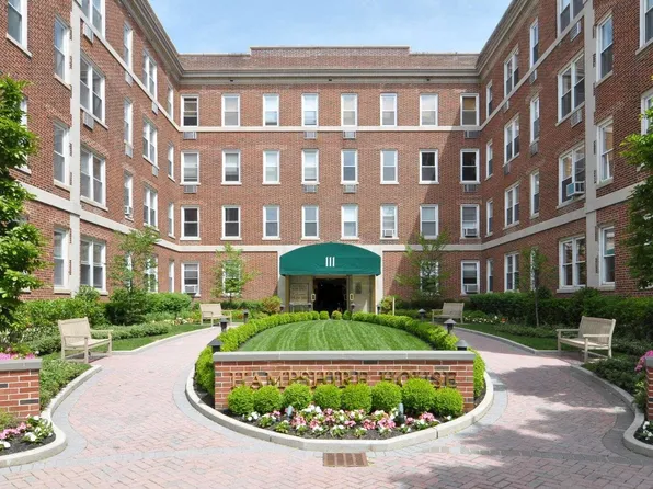 111 Seventh Street #206, Garden City, NY 11530