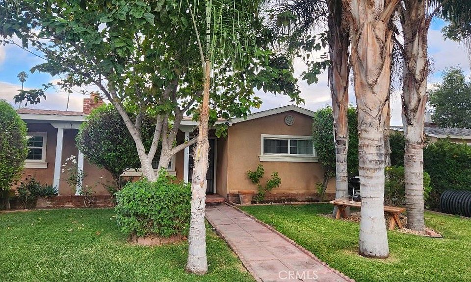 1st image of 340 Monte Vista Way