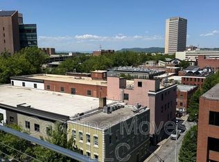 100 E Washington St APT 68, Greenville, SC 29601