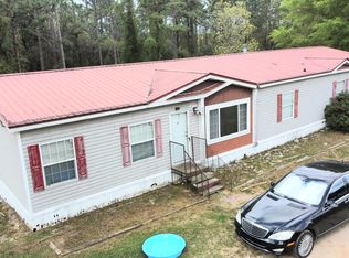 511 Howlin Rd, Defuniak Springs, FL 32433