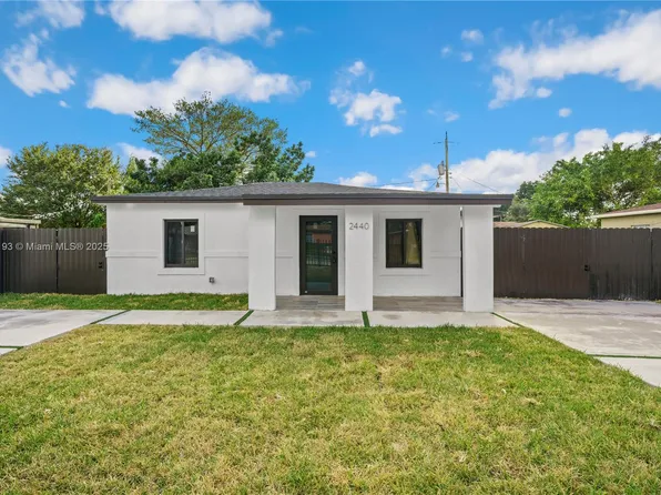 2440 NW 154th St, Miami Gardens, FL 33054