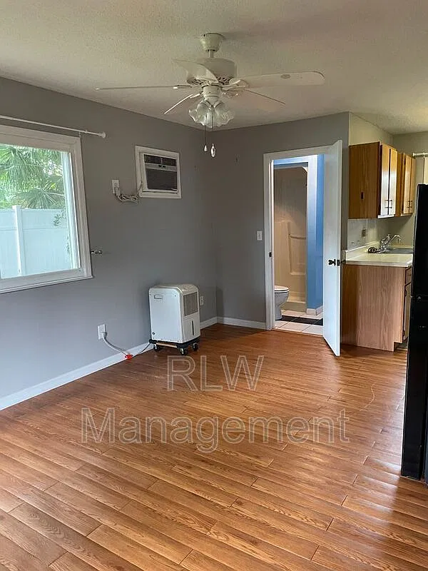 1 bed, 1.0 bath, 700 sqft, $800 — Photo 4