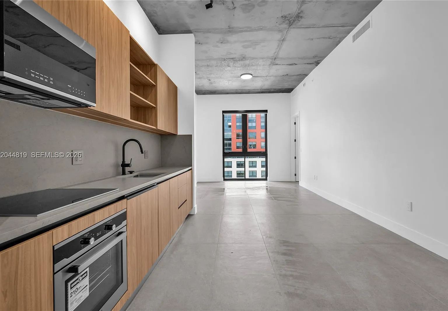 9127 — Photo 2