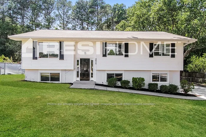 5 bed, 3.0 bath, 1705 sqft, $2,295 — Photo 1