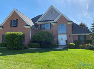539 Chippewa Ln, Perrysburg, OH