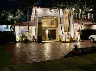 16905 NW 78th Ave, Miami Lakes, FL 33016