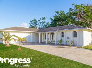 302 SE 47th Ter, Cape Coral, FL 33904