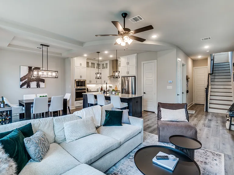 1040 Tea Olive Ln — Photo 3