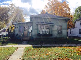 217 W Slosson Ave, Reed City, MI 49677