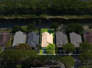 4334 Mahogany Ridge Dr, Weston, FL 33331