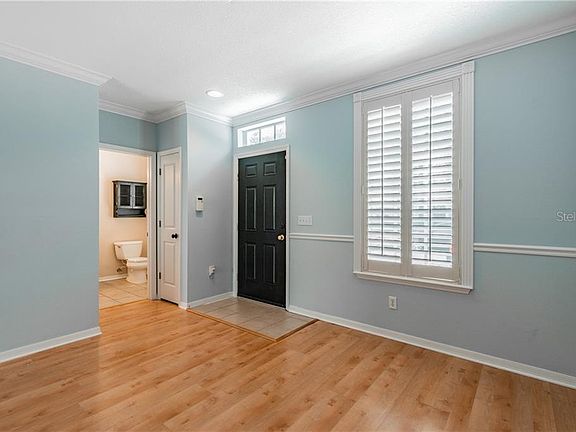 4th image of 10024 Tate Ln