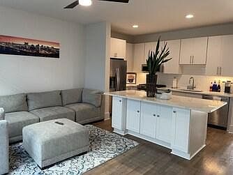 1st image of 1812 Wedgewood Ave #1812