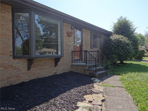 2nd image of 18207 Broxton Dr