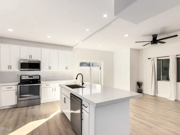 3034 N 39TH Street #12, Phoenix, AZ 85018