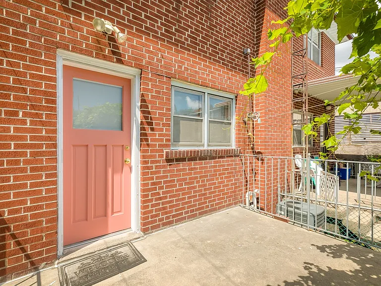 85 Greenlaw Ave — Photo 30