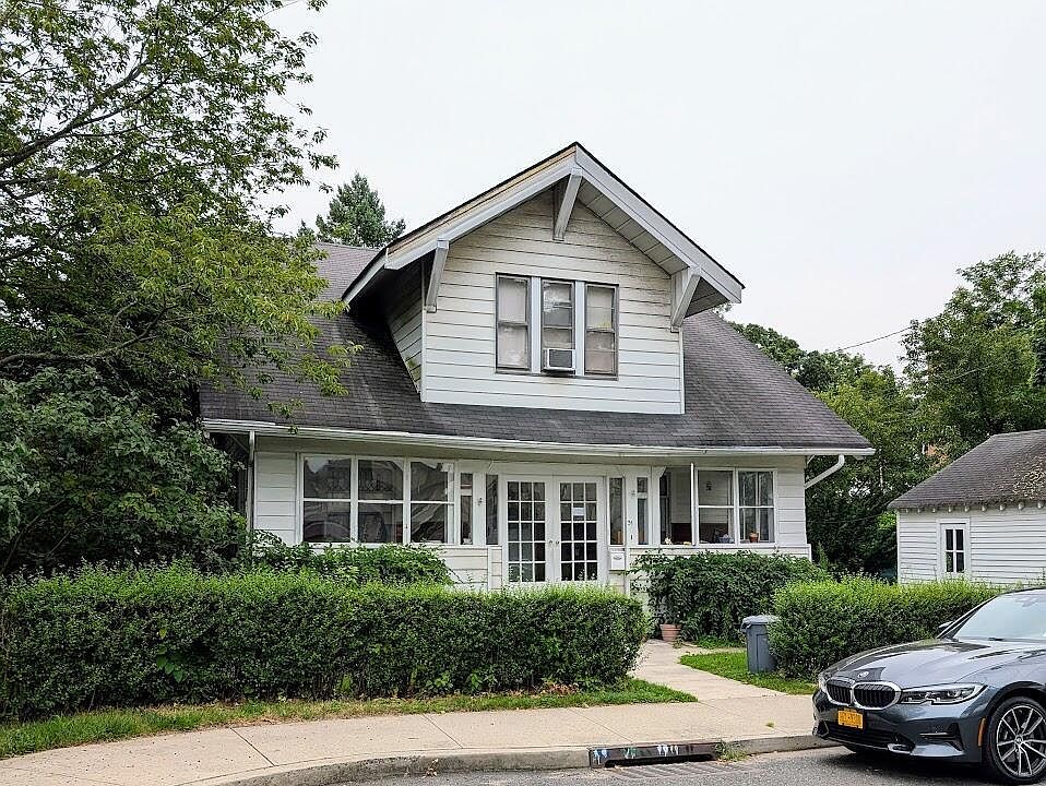 1st image of 31 Cleveland Pl