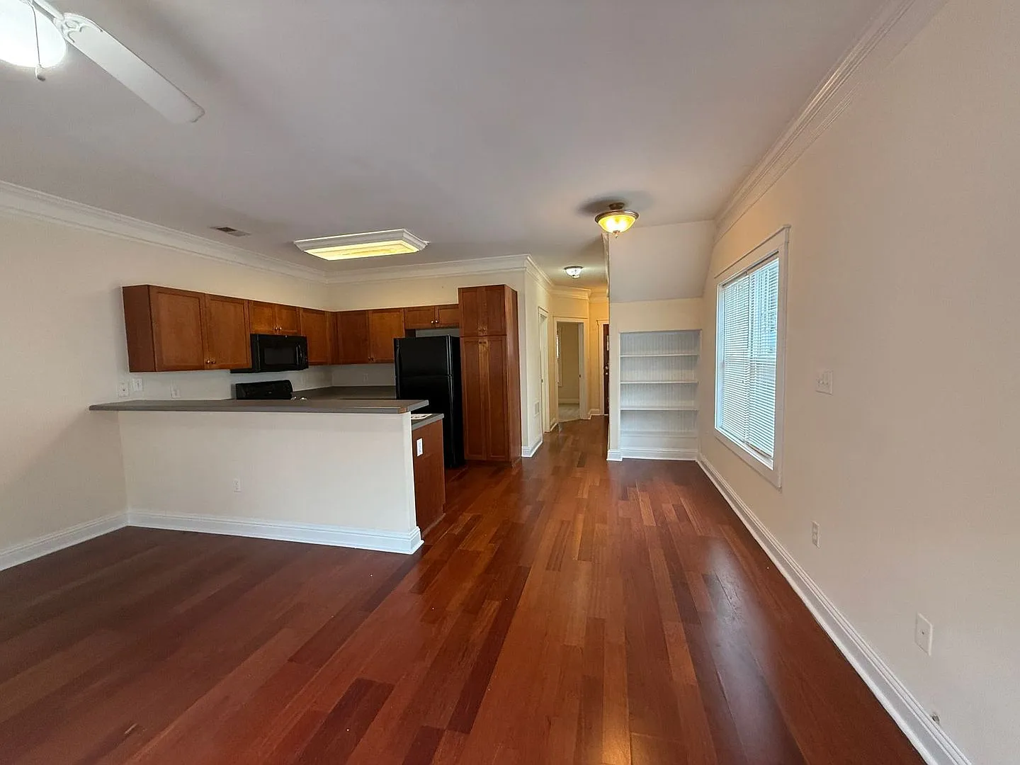 Pre-Leasing For August 6th 2027! — Photo 4