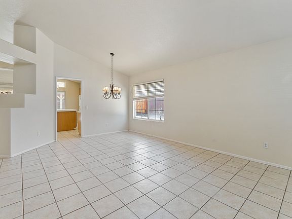 4th image of 5558 Essex Dr