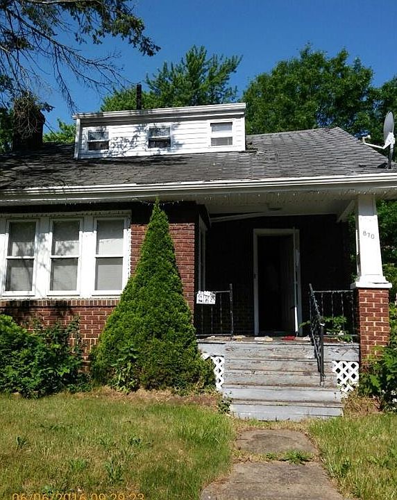 1st image of 870 Storer Ave