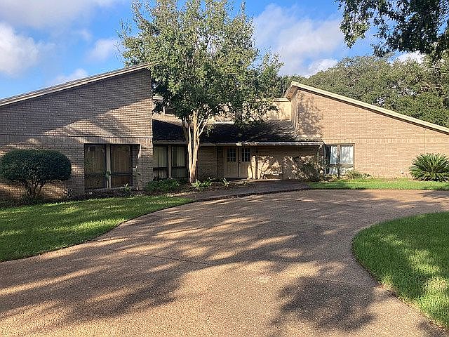 1st image of 5008 Magnolia Ln