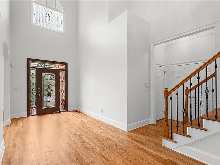 875 Wescott Ln — Photo 7
