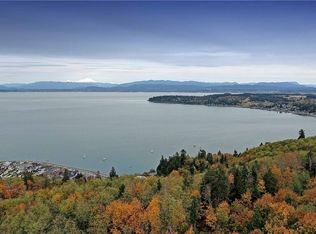 466 Brentwood Dr, Camano Island, WA 98282