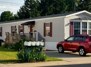 923 Blue Jay Ln, Mishawaka, IN 46545