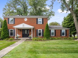 10600 Helmsdale Ln, Douglass Hills, KY 40243