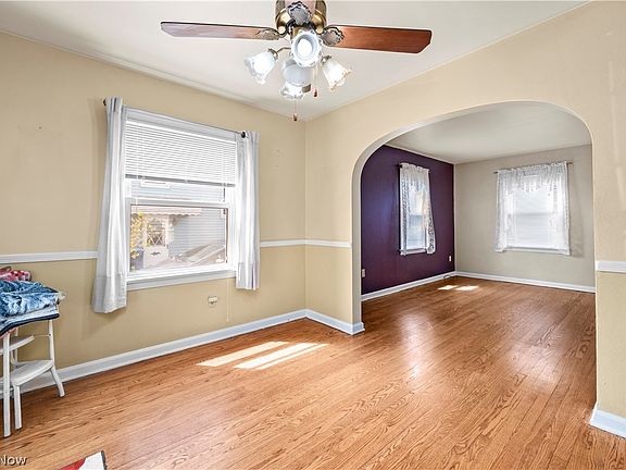 5th image of 2616 Garfield Blvd